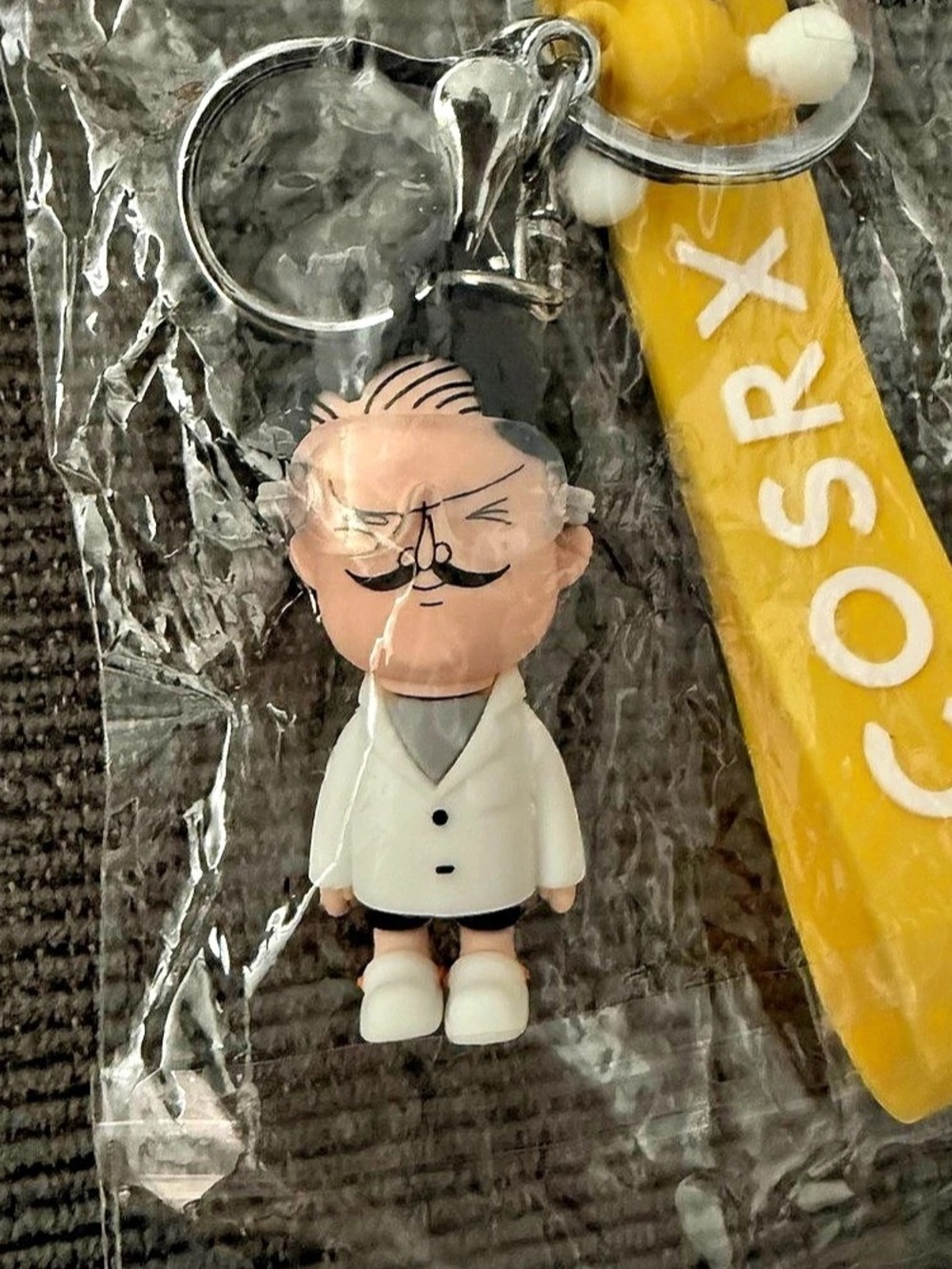 COSRX keychain - Picture 3 of 4